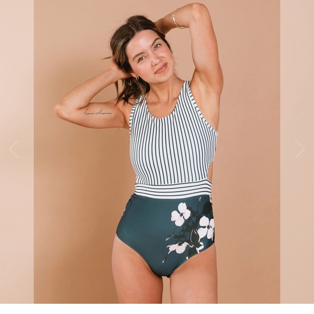 Albion Fit Bon Voyage one piece size S